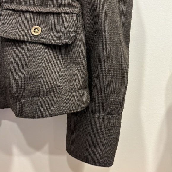 Brown plaid utility jacket with all the snaps and zippers - Picture 5 of 16